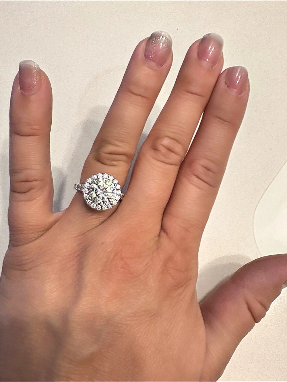 4CT VVS1 Brilliant-Cut Lab-Created Moissanite Engagement Ring Size 7